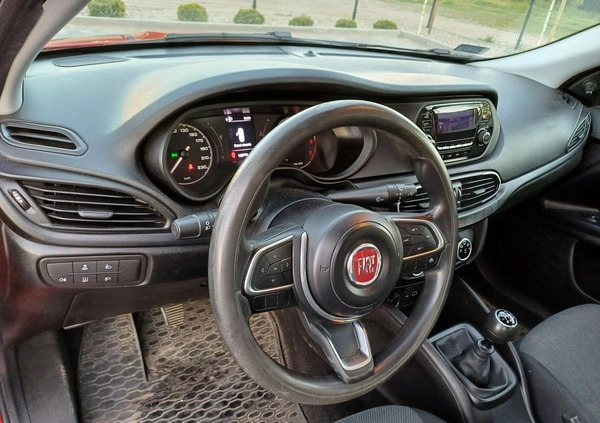 Fiat Tipo cena 36900 przebieg: 135000, rok produkcji 2021 z Rumia małe 106